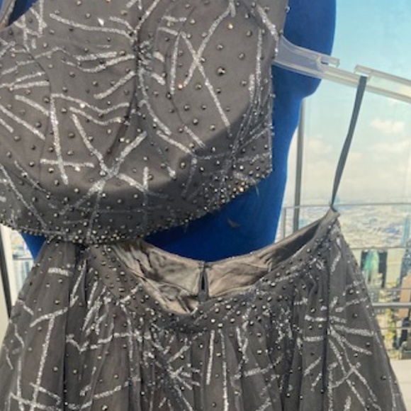 Jovani 2 pc Kkirt & Halter Top - Picture 1 of 13